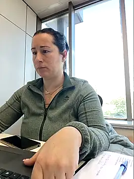 bichota85 online show from February 2026 09:52:01 AM