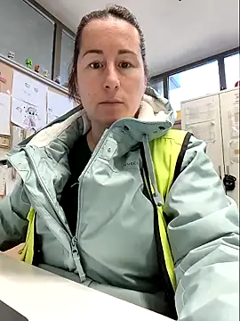 bichota85 online show from March 2026 10:46:01 AM