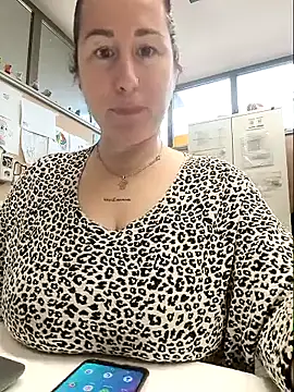 bichota85 online show from February 2026 12:26:01 PM