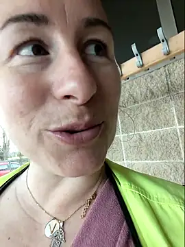 bichota85 online show from March 2026 10:59:02 AM