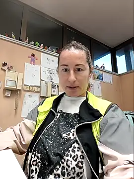 Snapshot of bichota85 chatting on October 2025 10:58:01 AM bichota85 online show from October 2025 10:58:01 AM