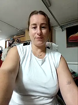 Snapshot of bichota85 chatting on October 2025 07:26:02 PM bichota85 online show from October 2025 07:26:02 PM