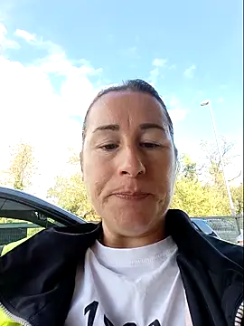 Snapshot of bichota85 chatting on November 2025 10:29:02 AM bichota85 online show from November 2025 10:29:02 AM