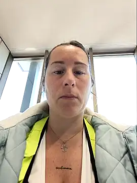 bichota85 online show from April 2026 08:54:01 AM