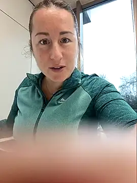 Snapshot of bichota85 chatting on December 2025 09:04:02 AM bichota85 online show from December 2025 09:04:02 AM