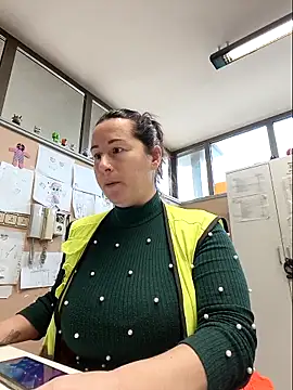 bichota85 online show from March 2026 12:42:02 PM