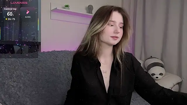 Snapshot of _Lua__ chatting on December 2025 10:04:01 PM Lua online show from December 2025 10:04:01 PM