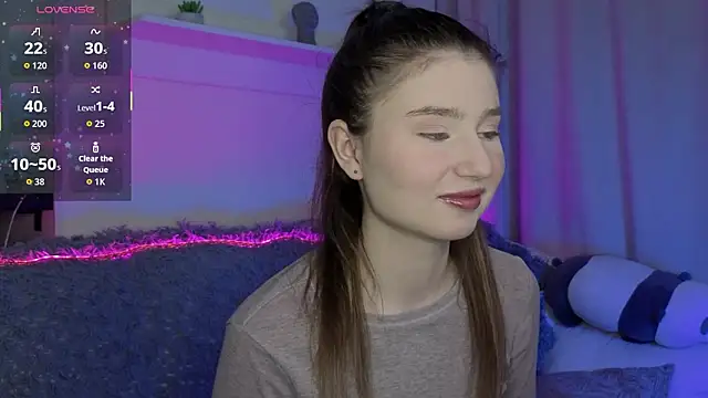  Lua   online show from February 2026 11:49:01 PM