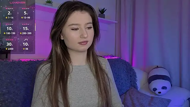  Lua   online show from February 2026 11:33:01 PM