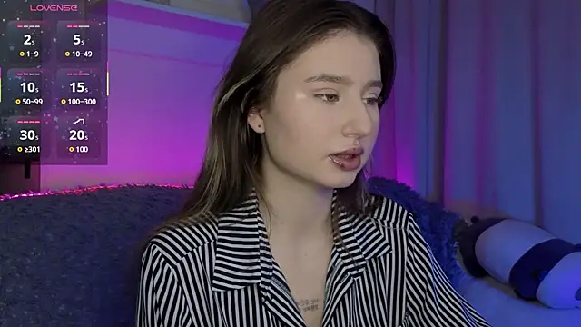  Lua   online show from February 2026 10:43:02 PM