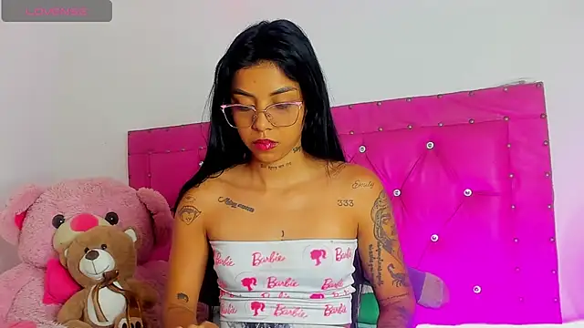 dahiiangomezz online show from April 2026 10:04:01 PM