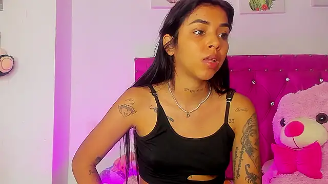 dahiiangomezz online show from February 2026 09:12:02 PM