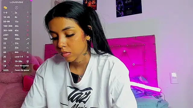 dahiiangomezz online show from June 2026 01:11:01 AM