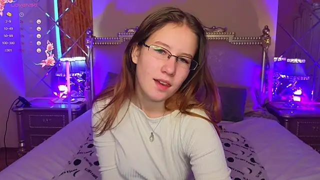 Lisa Roses online show from October 2025 04:24:02 AM