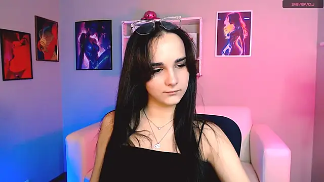 ariana ross7 online show from November 2025 10:37:01 AM