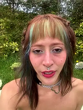 Nymphel1Moth online show from September 2025 03:39:01 PM