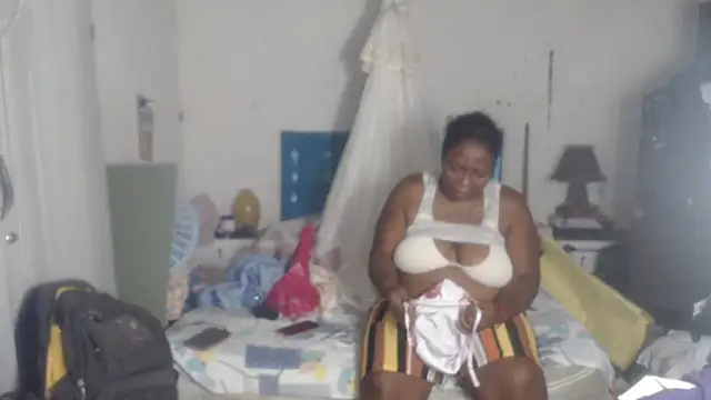 Snapshot of rachelexoticgirl chatting on June 2026 11:57:02 PM rachelexoticgirl online show from June 2026 11:57:02 PM