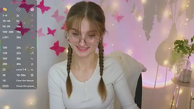 Snapshot of Katyaa_Lover chatting on October 2025 04:17:02 PM Katyaa Lover online show from October 2025 04:17:02 PM