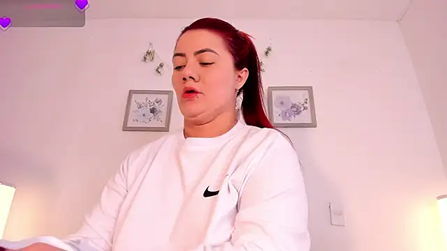 mely rosse  online show from April 2026 12:00:01 PM