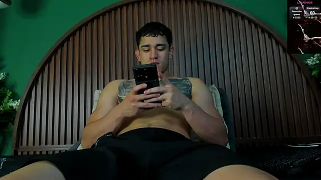 JeergMuscle online show from November 2025 05:11:01 AM