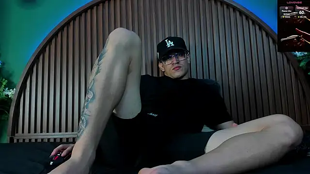 JeergMuscle online show from November 2025 03:33:02 AM