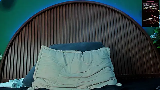 JeergMuscle online show from November 2025 06:57:01 AM