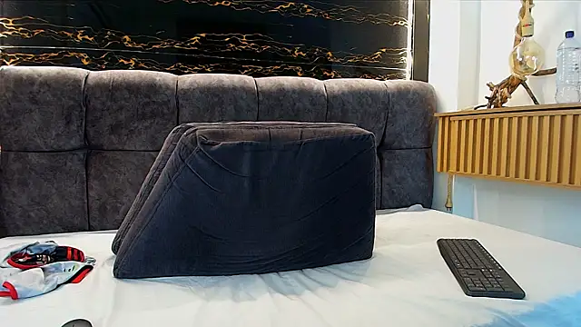 JeergMuscle online show from April 2026 05:09:01 AM