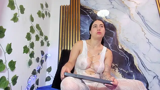 Snapshot of brittanyy20 chatting on November 2025 12:53:02 PM brittanyy20 online show from November 2025 12:53:02 PM