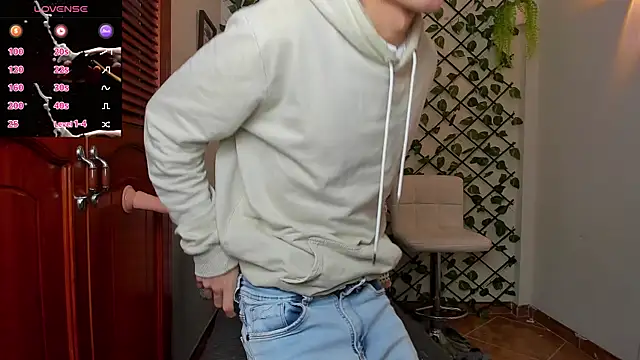 bellmontneon online show from November 2025 11:35:02 AM