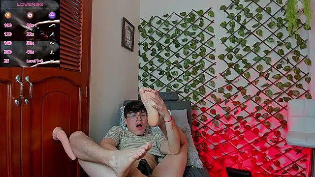 bellmontneon online show from December 2025 11:42:02 AM