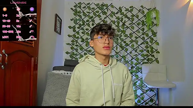 bellmontneon online show from November 2025 11:10:01 AM