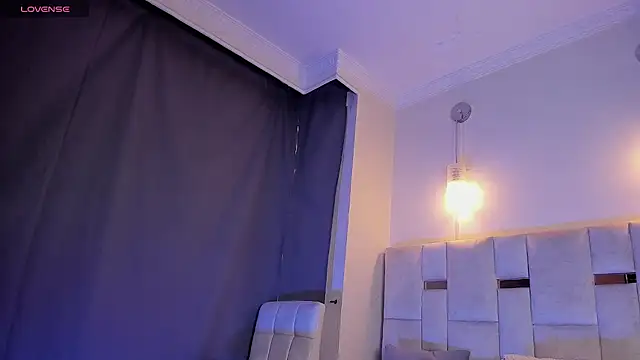 Snapshot of bellmontneon chatting on September 2025 07:32:01 PM bellmontneon online show from September 2025 07:32:01 PM