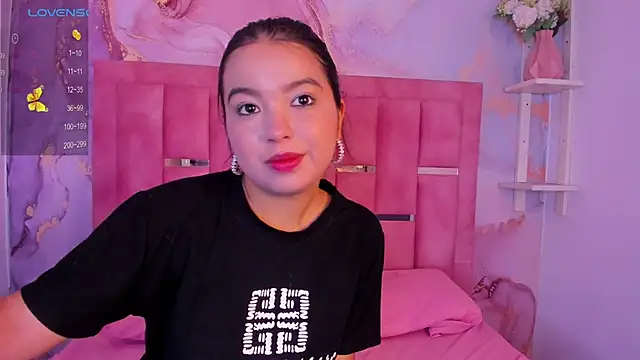 LunaWiill  online show from September 2025 04:36:02 PM