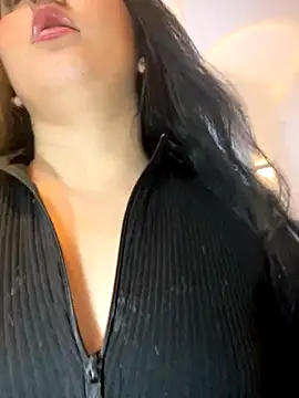 Snapshot of Daphnee-x chatting on November 2025 02:40:02 PM Daphnee-x online show from November 2025 02:40:02 PM