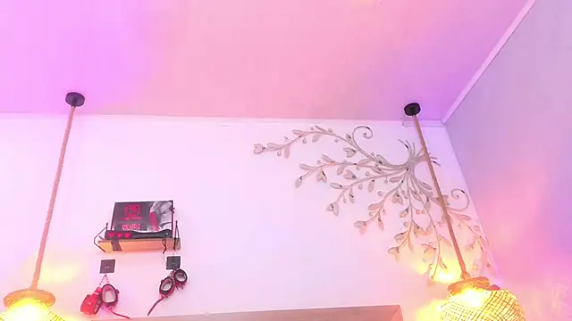 Snapshot of Daphnee-x chatting on October 2025 11:09:01 AM Daphnee-x online show from October 2025 11:09:01 AM