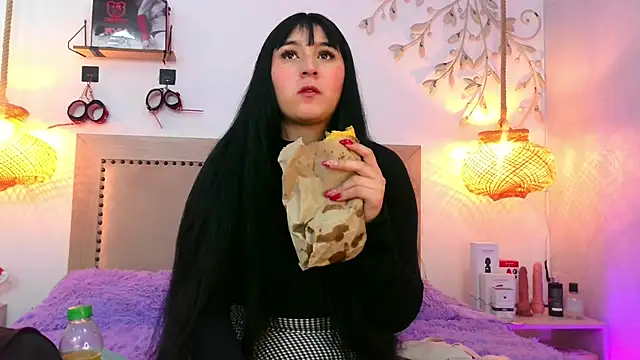 Snapshot of Daphnee-x chatting on November 2025 11:36:01 AM Daphnee-x online show from November 2025 11:36:01 AM