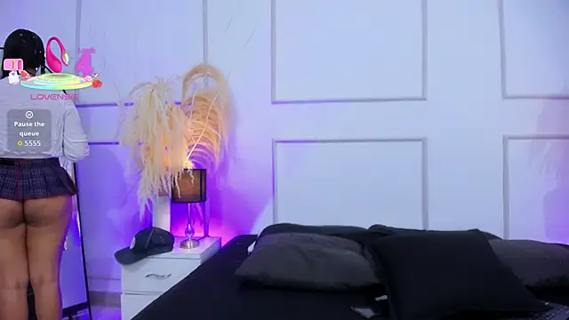 Violet and Paul online show from October 2025 03:38:02 AM