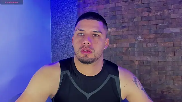 Jacob19  online show from October 2025 01:53:01 AM