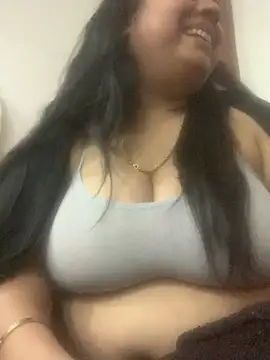 hottyshanaya online show from February 2026 03:32:02 PM
