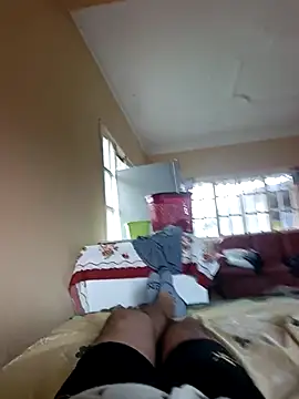 Snapshot of Estebann20097 chatting on March 2026 09:33:02 PM Estebann20097 online show from March 2026 09:33:02 PM