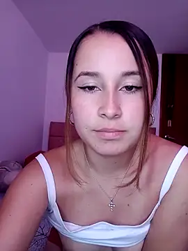 Snapshot of Swet_Violet chatting on October 2025 05:43:02 PM Swet Violet online show from October 2025 05:43:02 PM