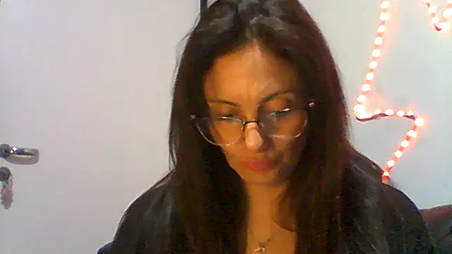 Snapshot of dulcefanny chatting on June 2026 12:22:02 AM dulcefanny online show from June 2026 12:22:02 AM