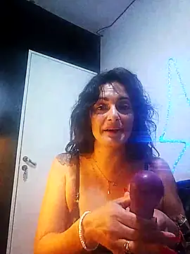 Snapshot of dulcefanny chatting on June 2026 01:28:02 AM dulcefanny online show from June 2026 01:28:02 AM