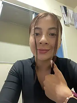 Snapshot of Karlee_Grey1 chatting on November 2025 02:56:01 AM Karlee Grey1 online show from November 2025 02:56:01 AM