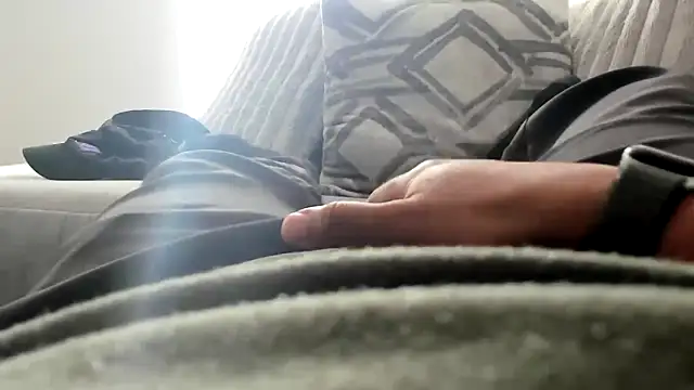 Snapshot of caramelizedzeus chatting on October 2025 02:36:02 PM caramelizedzeus online show from October 2025 02:36:02 PM