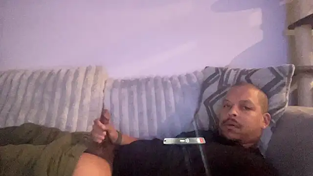 Snapshot of caramelizedzeus chatting on November 2025 12:09:02 PM caramelizedzeus online show from November 2025 12:09:02 PM