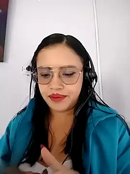 Snapshot of MILA__06 chatting on October 2025 12:35:01 PM MILA 06 online show from October 2025 12:35:01 PM