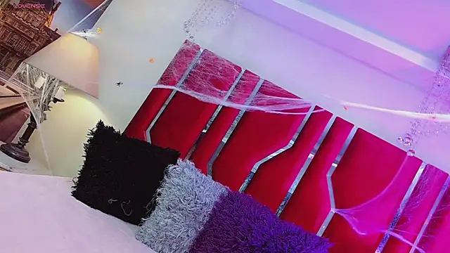 Snapshot of AithanaBlaze chatting on November 2025 11:26:01 AM AithanaBlaze online show from November 2025 11:26:01 AM