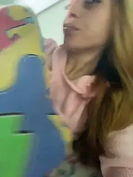 loirinhaaa online show from October 2025 07:46:01 PM