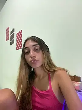 Snapshot of loirinhaaa chatting on December 2025 10:12:02 PM loirinhaaa online show from December 2025 10:12:02 PM